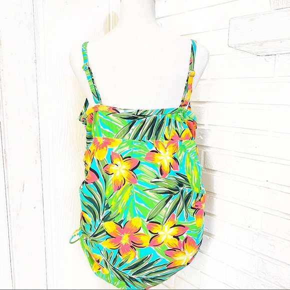 Catalina Suddenly Slim Tankini Top, size 2X - Picture 2 of 7